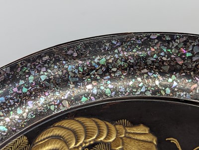 Lot 998 - A JAPANESE LACQUER 'CRUSTACEANS' OFFERING DISH