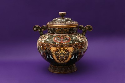 Lot 1001 - A LARGE JAPANESE CLOISONNÉ 'DRAGON AND PHOENIX' INCENSE BURNER AND COVER