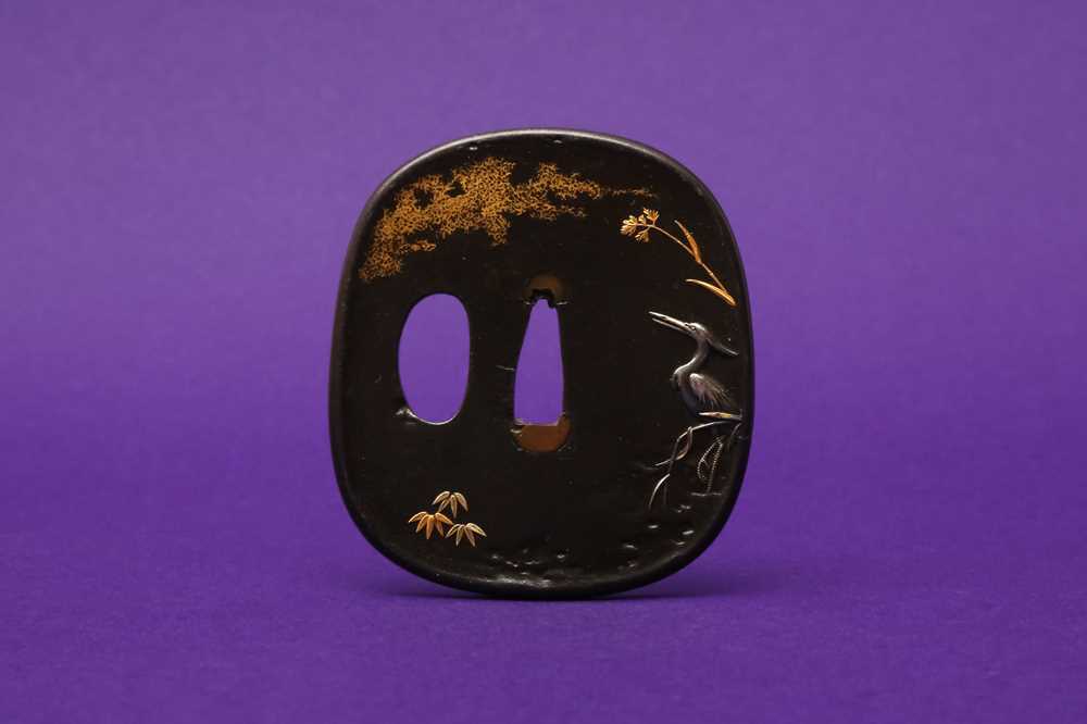 Lot 1018 - A JAPANESE 'WHITE HERON' SWORD GUARD, TSUBA