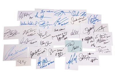 Lot 63 - Autograph Collection.- The Walking Dead