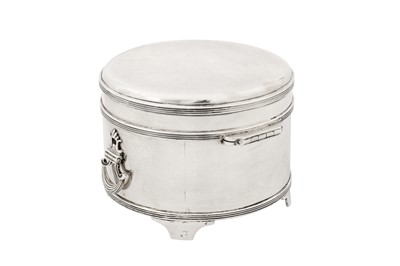 Lot 323 - A George V sterling silver biscuit box, London 1927 by Garrard (Sebastian Garrard)