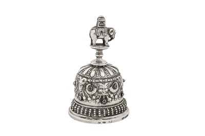 Lot 37 - An early 20th century German sterling silver table bell, Bad Kissingen by Simon Rosenau import marks for London 1904 by John George Piddington