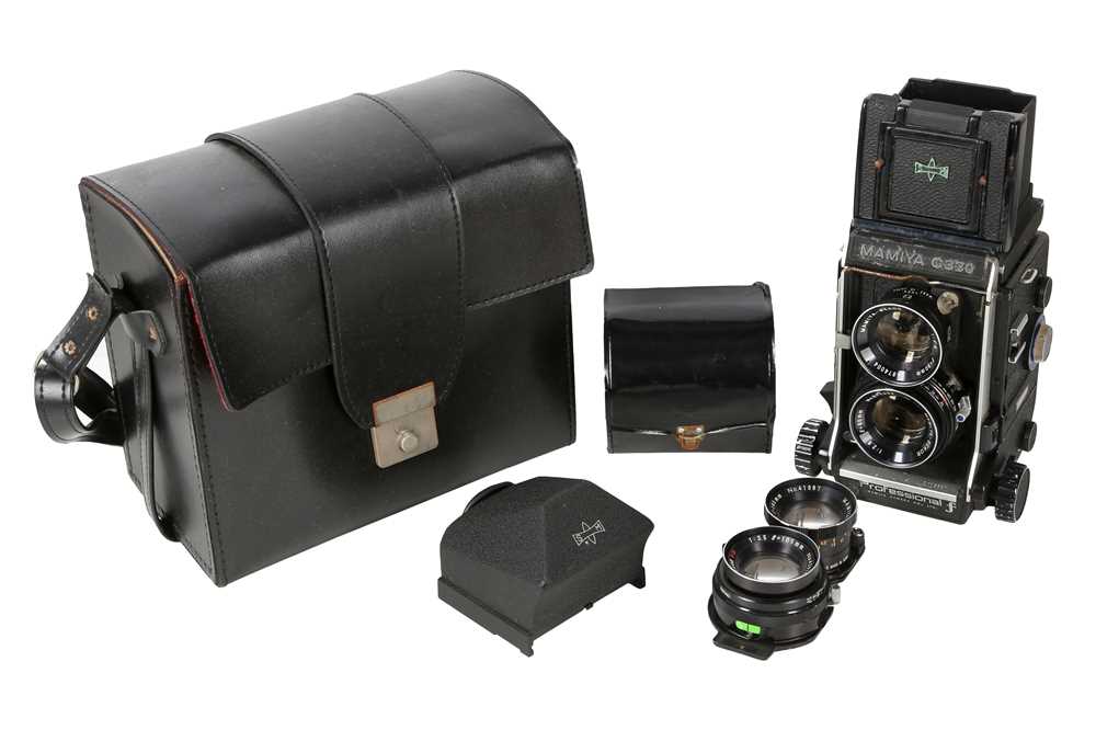 Lot 1400 - A Mamiya C330 Professional F  Outfit for Spares or Repair.