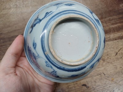 Lot 624 - A CHINESE BLUE AND WHITE 'PEONIES' BOWL