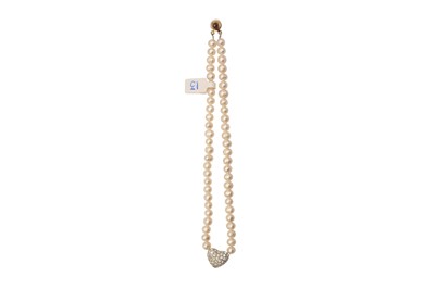 Lot 40 - A PEARL AND IMITATION DIAMOND NECKLACE