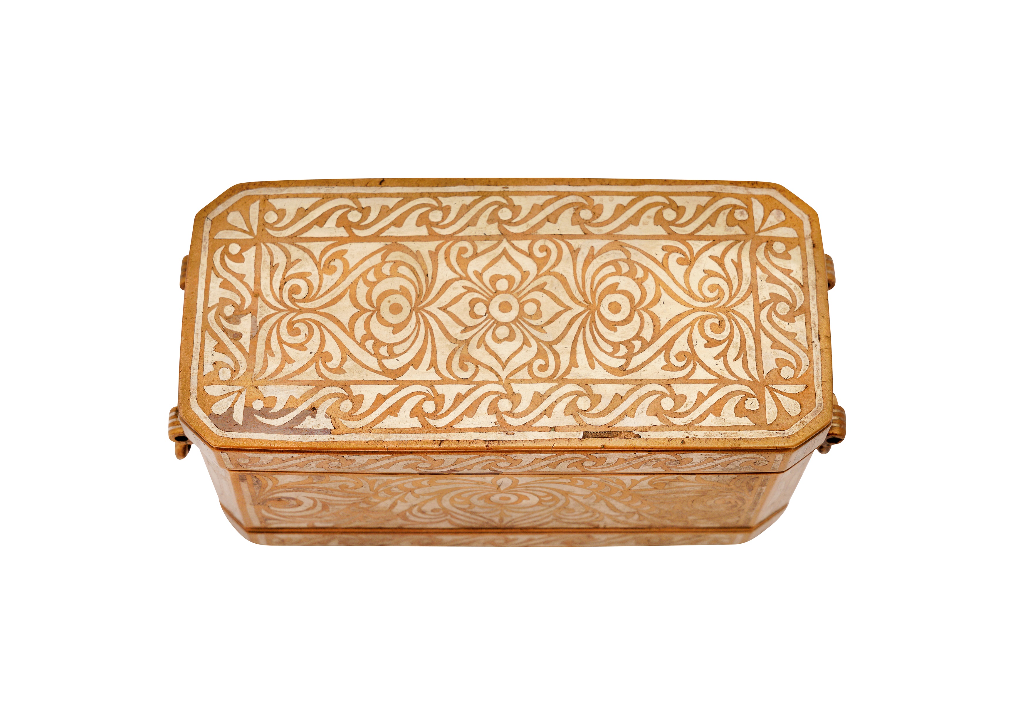 Lot 275 - A SILVER-INLAID BRASS BETEL BOX (LUTUAN)