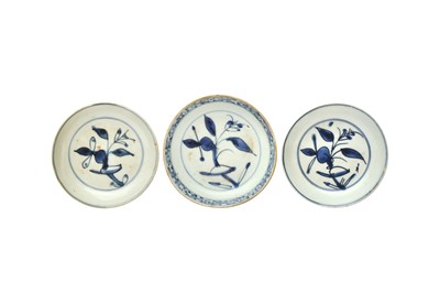 Lot 633 - THREE CHINESE BLUE AND WHITE SAUCER DISHES