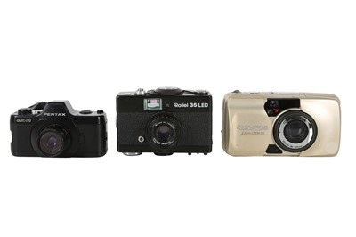 Lot 1059 - Three of Compact Cameras, Untested.