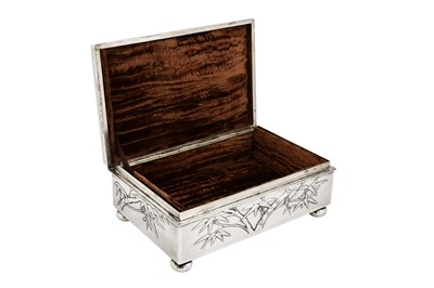 Lot 149 - An early 20th century Chinese export silver cigarette box later converted to jewellery casket, Shanghai circa 1925 marked Shao Ying Tang, retailed by Hung Chong