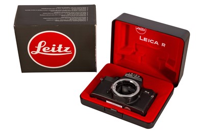 Lot 330 - A Leica R4 SLR Camera