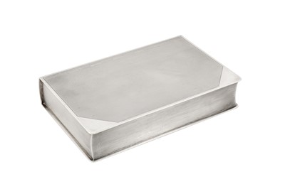 Lot 65 - A George V sterling silver novelty cigarette box, Birmingham 1929 by William Base and Sons