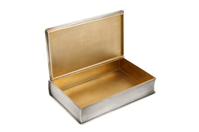 Lot 65 - A George V sterling silver novelty cigarette box, Birmingham 1929 by William Base and Sons