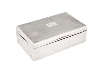 Lot 17 - A George V sterling silver cigarette box, London 1929 by T.F and Co