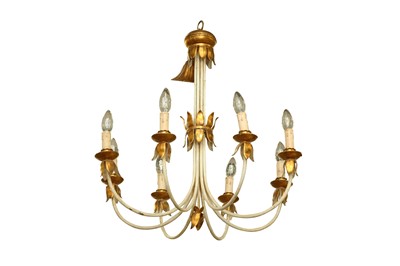 Lot 485 - A FLORENTINE ITALIAN PAINTED AND PARCEL GILT CHANDELIER, MID 20TH CENTURY
