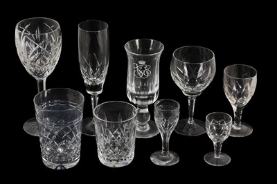 Lot 186 - A LARGE GROUP OF DRINKING GLASSES