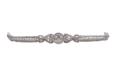 Lot 17 - A DIAMOND BRACELET