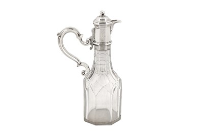 Lot 450 - An early George II unmarked silver mounted cruet bottle, London circa 1730