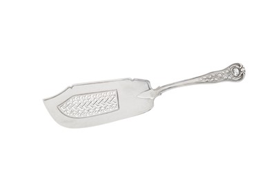 Lot 286 - A George IV sterling silver fish slice, London 1825 by John, Henry, Charles Lias