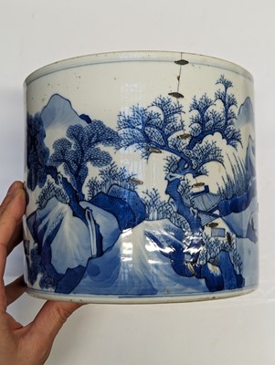 Lot 526 - A CHINESE BLUE AND WHITE 'LANDSCAPE' BRUSH POT, BITONG