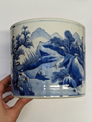 Lot 526 - A CHINESE BLUE AND WHITE 'LANDSCAPE' BRUSH POT, BITONG