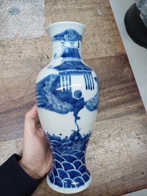 Lot 32 - A CHINESE BLUE AND WHITE BALUSTER VASE