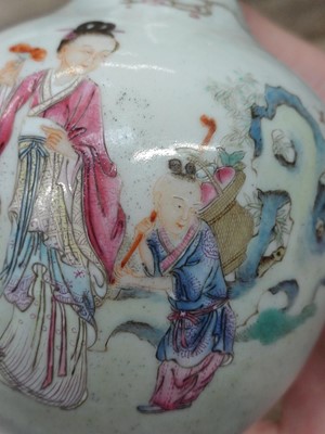 Lot 94 - A SMALL CHINESE FAMILLE-ROSE 'XIWANGMU' VASE