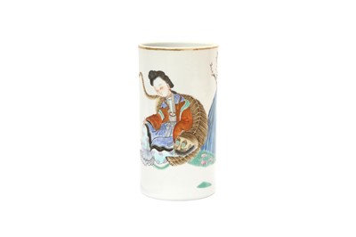Lot 92 - A SMALL CHINESE FAMILLE-ROSE 'WOMAN AND TIGER' BRUSH POT, BITONG
