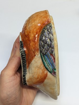 Lot 1 - A CHINESE EXPORT FAMILLE-ROSE 'DUCK' TUREEN AND COVER