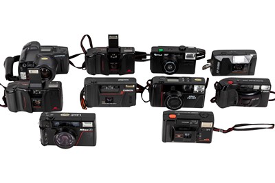 Lot 1126 - Ten point and shoot cameras.