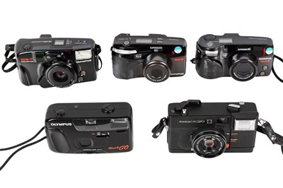 Lot 117 - Five point and shoot cameras.