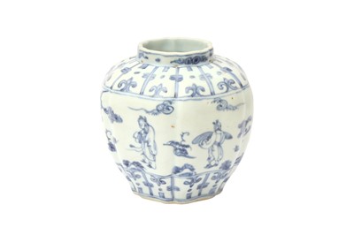 Lot 648 - A CHINESE MING-STYLE BLUE AND WHITE JAR