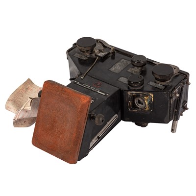Lot 347 - Military Camera