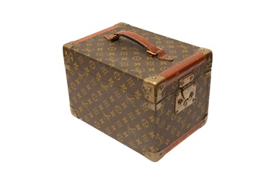 Lot 311 - Louis Vuitton Monogram Boite Falcons Vanity Case