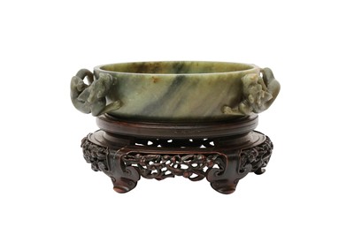 Lot 52 - A CHINESE JADE 'CHILONG' BRUSH WASHER