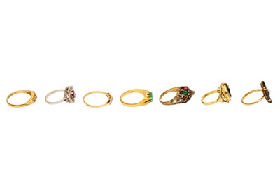 Lot 11 - A COLLECTION OF SEVEN RINGS