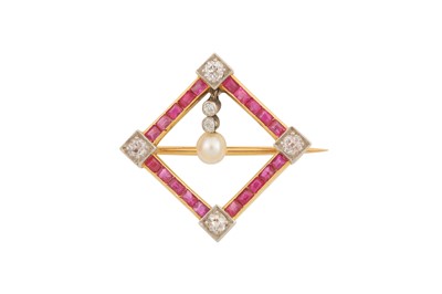 Lot 18 - A RUBY, DIAMOND AND PEARL BROOCH