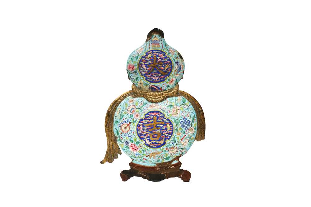 Lot 285 - A CHINESE CLOISONNÉ ENAMEL 'DAJI' GOURD PLAQUE