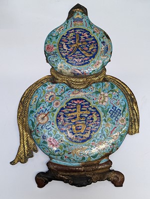 Lot 285 - A CHINESE CLOISONNÉ ENAMEL 'DAJI' GOURD PLAQUE
