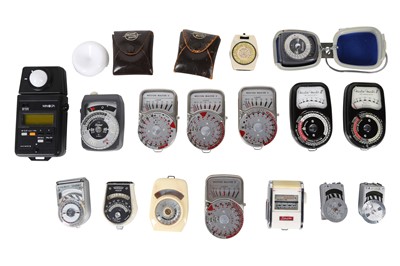 Lot 1210 - A Minolta meter III and a large selection of light meters.