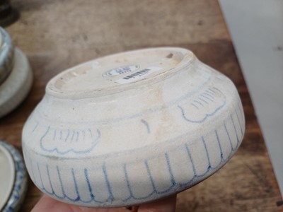 Lot 387 - A GROUP OF VIETNAMESE HOI AN CARGO POTTERY WARES