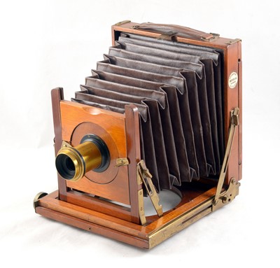 Lot 8 - Half-Plate Thornton Pickard Imperial Field Camera.