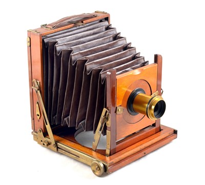 Lot 8 - Half-Plate Thornton Pickard Imperial Field Camera.
