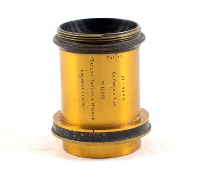 Lot 8 - Half-Plate Thornton Pickard Imperial Field Camera.