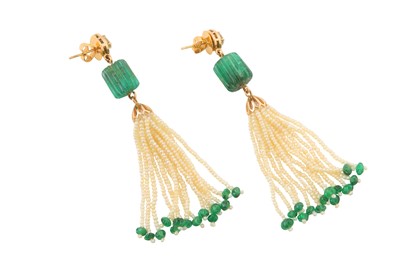 Lot 46 - A PAIR OF DIAMOND, EMERALD AND PEARL PENDANT EARRINGS
