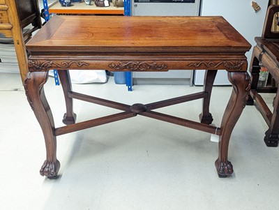 Lot 12 - AN ANGLO-CHINESE PADAUK FOLDING TABLE FOR THE EXPORT MARKET