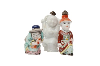 Lot 928 - THREE CHINESE PORCELAIN 'FIGURATIVE' SNUFF BOTTLES