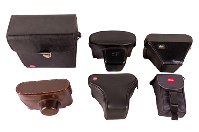 Lot 1040 - A selection of Leica cases.
