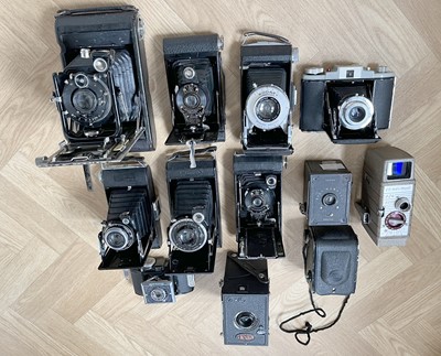 Lot 1187 - Vendors End Lot of Kodak Folding & Other Cameras.