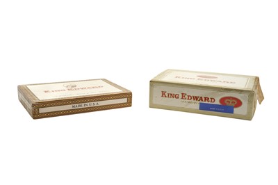 Lot 102 - TWO SEALED BOXES OF KING EDWARD INVINCIBLE DELUXE CIGARS