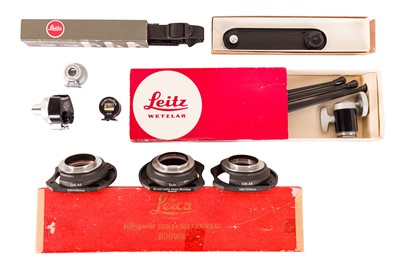 Lot 1105 - Leica external viewfinders and accessories.